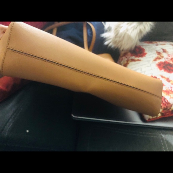 Bags - Picture 3 of 5